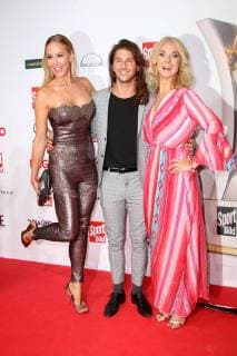 Entertainment Bilder des Tages Sylvia Walker, Riccardo Basile und Britta Hofmann bei der Verleihung vom Sport Bild Award am 27.08.2018 in Hamburg Sportbild Award 2018 Verleihung in Hamburg