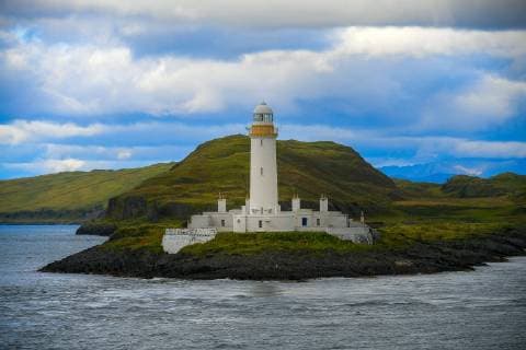 Lismore Lighthouse (Schottland) Das Lismore Lighthouse, deutsch Lismore-Leuchtturm, ist ein Leuchtturm auf der schottischen Insel Eilean Musdile. 1971 wurde der Leuchtturm in den schottischen Denkmallisten in der höchsten Kategorie A gelistet., Glen Coe Lochaber Schottland