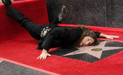 Entertainment Bilder des Tages August 27, 2018 - Los Angeles, California, U.S - Musician comedian Weird Al Yankovic, attends his star ceremony on the Hollywood Walk of Fame Star where he was the recipient of the 2,643rd star on the Hollywood Walk of Fame in the category of Recording on August 27, 2018 in Los Angeles. Los Angeles U.S. - ZUMAc68_ 20180827_zaf_c68_151 Copyright: xRingoxChiux