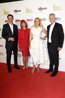 Frank Mahlberg, Miss IFA Nadine, Barbara Schöneberger und Dirk Kuchel bei der 21. Preisverleihung Der Goldene Computer 2018 im Axel-Springer-Haus. Berlin, 28.08.2018