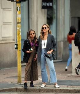 Milan, Jessica Alba and daughter shopping downtown Falconeri The American actress JESSICA ALBA arrives downtown with her daughter HONOR MARIE to do some shopping. They get off the taxi and go to FALCONERI , the boutique in Via Montenapoleone, and after saying goodbye, they go upstairs to try some clothes and look at the new collection. They leave the boutique after an hour or so, JESSICA ALBA and their daughter take a taxi back to the hotel.  Copyright: xMimmoxCarrierox xIPAx xMimmoxCarrierox
