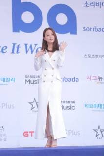 WANNA ONE,TWICE,MOMOLAND,MAMAMOO etc. attend 2018 Soribada Best K-Music Awards in Seoul, Korea on 30th August 2018.(China and Korea Rights Out)  2018083100140