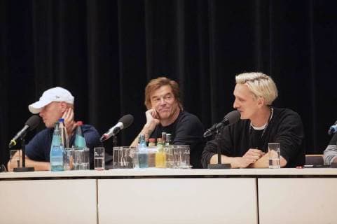 Trettman, Campino und Felix Brummer bei der Pressekonferenz zum wirsindmehr-Konzert gegen Rechts in der Stadthalle. Chemnitz, 03.09.2018