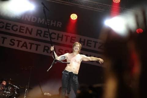 Die Toten Hosen live beim wirsindmehr-Konzert gegen Rechts vor der Johanniskirche. Chemnitz, 03.09.2018