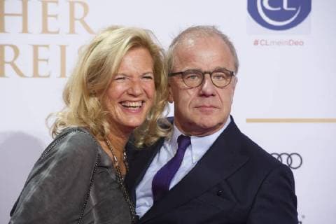 Hubertus MEYER-BURCKHARDT, Moderator, Ehefrau Dorothee, Roter Teppich, Red Carpet Show, Verleihung des Deutschen Radiopreises 2018 in Hamburg am 06.09.2016. *** Hubertus MEYER BURCKHARDT Presenter Wife Dorothee Roter Teppich Red Carpet Show Presentation of the German Radio Prize 2018 in Hamburg on 06 09 2016