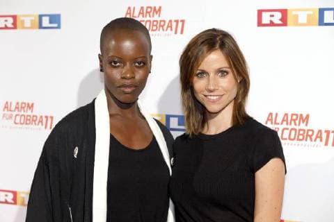 Florence Kasumba und Katrin Heß beim exklusiven Community Fan Preview der RTL Action-Serie Alarm für Cobra 11 - Die Autobahnpolizei im Filmpalast. Köln, 11.09.2018 *** Florence Kasumba and Katrin Hess at the exclusive Community Fan Preview of the RTL Action Series Alarm for Cobra 11 The Motorway Police in the Filmpalast Cologne 11 09 2018 Foto:xC.xHardtx xFuturexImage