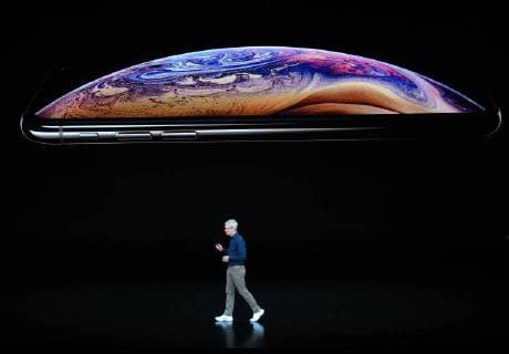 News Bilder des Tages (180913) -- CUPERTINO, Sep. 13, 2018 -- Tim Cook, CEO of Apple, speaks on stage at the Steve Jobs Theater during an event to announce new Apple products in Cupertino, the United States, on Sept. 12, 2018. ) (dtf) U.S.-CUPERTINO-APPLE-NEW PRODUCTS WuxXiaoling 