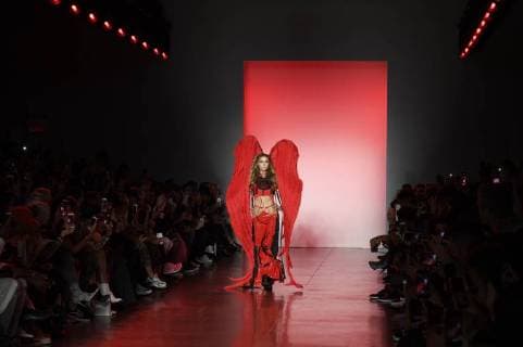 September 12, 2018 - New York, New York, U.S - September, 2018 - New York, New York U.S. - PARIS HILTON on the runway at the NAMILIA S S 2019 RTW show during New York Fashion Week 2018. (Credit image (c) ZUMA Wire .com New York U.S. - ZUMAn285 20180912_zap_n285_002 Copyright: xTheanoxNikitasx