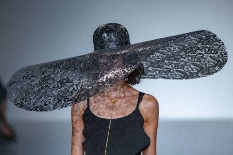 Entertainment Bilder des Tages LONDRES, LO - 14.09.2018: LONDON FASHION WEEK - Marta Jakubowski& 39;s fashion show at London Fashion Week September 2018 held at BFC SHOW SPACE, The Strand, London, England. x1605040x  RichardxCallis