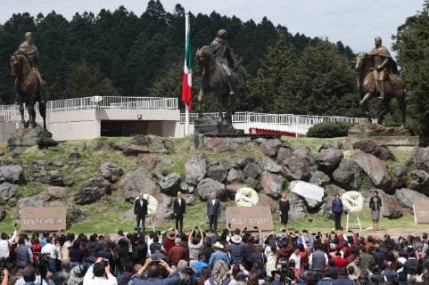 September 15, 2018 - EUM20180915POL10.JPG .OCOYOACAC, Mex. CommemorationsCelebraciones-AMLO.- 15 de septiembre de 2018. Alfredo del Mazo, gobernador del Estado de Mexico; el presidente electo Andres Manuel Lopez Obrador y su esposa Beatriz Gutierrez Muller; Delfina Gomez Ãlvarez y Diana Perez durante la guardia solemne y la colocacion de ofrenda floral para conmemorar la Independencia de Mexico en el Monte de las Cruces. Foto: Agencia EL UNIVERSALAriel OjedaEELG Copyright: xElxUniversalx