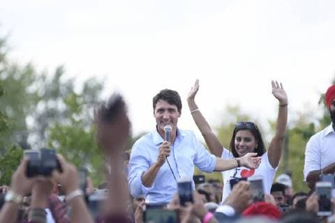 September 15, 2018 - Brampton, Ontario, Canada - Prime Minister Justin Trudeau delivering remarks to volunteers and supporters during a community BBQ in Brampton, Ontario on September 15, 2018 Brampton Canada  - ZUMAn230 20180915_zaa_n230_1277 Copyright: xArindamxShivaanix