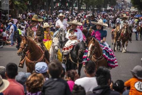 September 16, 2018 - EUM20180916NAC43.JPG.QUERETARO, Qro.- Commemorations Celebraciones-Independencia.- 16 de septiembre de 2018.- Aspecto del Desfile Civico Militar conmemorativo al 208 aniversario del inicio de la Independencia de Mexico, en calles del primer cuadro de esta capital. Foto: Agencia EL UNIVERSAL RCC. Copyright: xDemianxChavezx