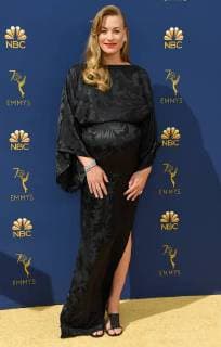 Yvonne Strahovski arriving at the 70th Primetime Emmy Awards in Los Angeles, California - Sept 17, 2018 - Emmy Awards 2018, Los Angeles California United States Microsoft Theatre  Copyright: xOConnor-Arroyox h_00544237