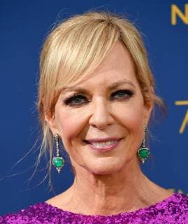 Allison Janney arriving at the 70th Primetime Emmy Awards in Los Angeles, California - Sept 17, 2018 - Emmy Awards 2018, Los Angeles California United States Microsoft Theatre  Copyright: xOConnor-Arroyox h_00544329