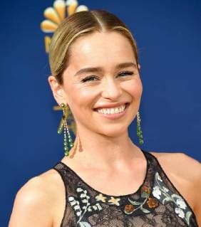 Emilia Clarke arriving at the 70th Primetime Emmy Awards in Los Angeles, California - Sept 17, 2018 - Emmy Awards 2018, Los Angeles California United States Microsoft Theatre  Copyright: xOConnor-Arroyox h_00544334