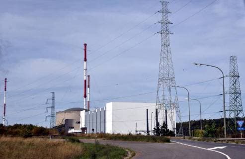 Das Kernkraftwerk Tihange bei Huy in der Wallonischen Region von Belgien, aufgenommen am 16.09.2018 *** The Tihange nuclear power plant near Huy in the Walloon Region of Belgium was added on 16 09 2018