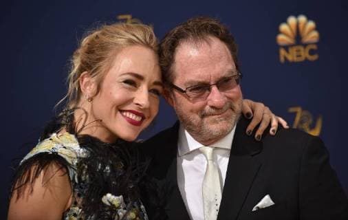 Actors Sarah Goldberg (L) and Stephen Root attend the 70th annual Primetime Emmy Award at the Microsoft Theater in downtown Los Angeles on September 17, 2018.  LAP201809171212 CHRISTINExCHEW