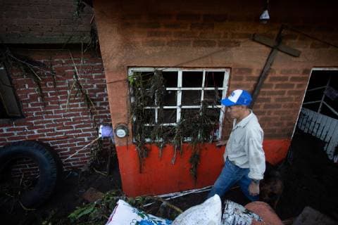 A general view of the damages caused by the overflowing of the Cutio river due to the Number 2 Cold Front, in Periban, Michoacan, Mexico, 24 September 2018. Authorities of the southeastern Mexican state revealed the death toll rose to five and nine remain missing. Death toll rises to five and nine remain missing after rains in Mexico s southeast !ACHTUNG: NUR REDAKTIONELLE NUTZUNG!  Copyright: xLuisxEnriquexGranadosx PER01 20180924-636734139206696192