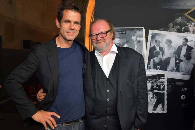 Tom Tykwer, Stefan Arndt beim Photocall - Preview Babylon Berlin, 1929 Das Jahr Babylon im ehemaligen Stummfilmkino Delphi in Berlin am 25.09.2018