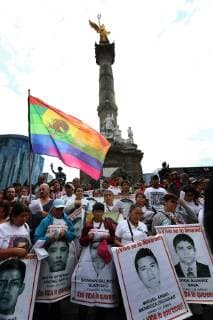 Mexiko, 43 Studenten seit drei Jahren verschwunden, Demo in Mexiko-Stadt September 26, 2018 - EUM20180926NAC16.JPG.CIUDAD DE MEXICO.- Student Normalistas-Ayotzinapa.- 26 de septiembre de 2018.- Activistas, estudiantes y organizaciones sociales marcharon este miercoles del Ãngel de la Independencia al Zocalo capitalino, a cuatro anos de la desaparicion de los 43 estudiantes de la Escuela Normal Rural Raul Isidro Burgos , de Ayotzinapa, Guerrero. Foto: Agencia EL UNIVERSAL RCC. Copyright: xValentexRosasx