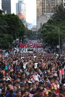 September 26, 2018 - EUM20180926NAC20.JPG.CIUDAD DE MEXICO.- Student Normalistas-Ayotzinapa.- 26 de septiembre de 2018.- Activistas, estudiantes y organizaciones sociales marcharon este miercoles del Ãngel de la Independencia al Zocalo capitalino, a cuatro anos de la desaparicion de los 43 estudiantes de la Escuela Normal Rural Raul Isidro Burgos , de Ayotzinapa, Guerrero. La marcha la encabezaron padres y familiares de los normalistas desaparecidos. Foto: Agencia EL UNIVERSAL RCC. Copyright: xValentexRosasx