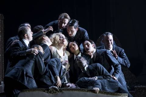 Saengerin Sara Jakubiak als Marietta, Chorsolisten, am 26.09.2018 bei der Fotoprobe zum Musiktheater Psychothriller DIE TOTE STADT, in der Berliner Komischen Oper Unter den Linden, Premiere 30.09.2018 Die tote Stadt - Berlin