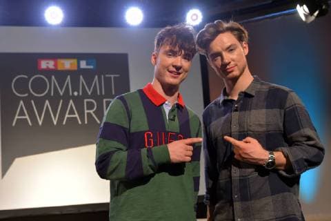 Entertainment Bilder der Woche KW39 Entertainment Bilder des Tages Die Lochis, Heiko und Roman Lochmann Verleihung des RTL Com.Mit Awards im RTL-Hauptstadtstudio in Berlin am 27.09.2018 *** The Lochis Heiko and Roman Lochmann Award of the RTL Com Mit Awards in the RTL Berlin Studios on 27 09 2018