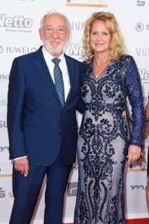 Dieter Hallervorden mit Freundin Christiane Zander bei der Goldene Henne 2018 in der Messe Leipzig am 28.09.2018 - Roter Teppich
