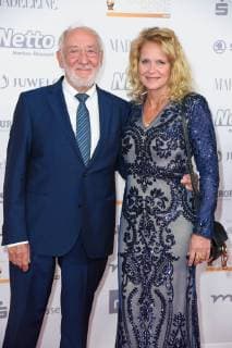 Dieter Hallervorden mit Freundin Christiane Zander bei der Goldene Henne 2018 in der Messe Leipzig am 28.09.2018 - Roter Teppich