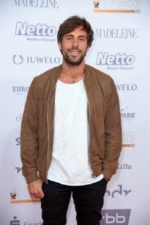Max Giesinger bei der Goldene Henne 2018 in der Messe Leipzig am 28.09.2018 - Roter Teppich