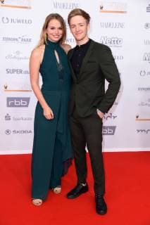 Timur Bartels mit Freundin Larissa Sophie Roemer bei der Goldene Henne 2018 in der Messe Leipzig am 28.09.2018 - Roter Teppich