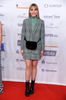 Lina Larissa Strahl bei der Goldene Henne 2018 in der Messe Leipzig am 28.09.2018 - Roter Teppich