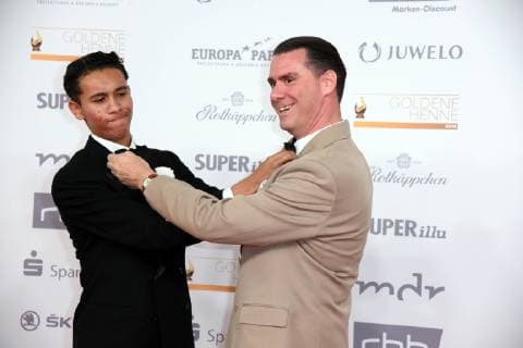 Andrej Hermlin mit Sohn David Hermlin bei der Goldene Henne 2018 in der Messe Leipzig am 28.09.2018 - Roter Teppich