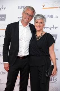 Birgit Schrowange mit Freund Frank Spothelfer bei der Goldene Henne 2018 in der Messe Leipzig am 28.09.2018 - Roter Teppich