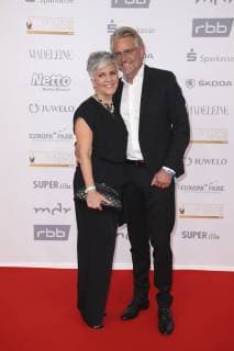 Birgit Schrowange mit Freund Frank Spothelfer bei der 24. Verleihung der Goldenen Henne 2018 in der Leipziger Messe. Leipzig, 28.09.2018