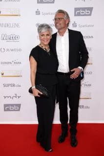 Birgit Schrowange mit Freund Frank Spothelfer bei der 24. Verleihung der Goldenen Henne 2018 in der Leipziger Messe. Leipzig, 28.09.2018