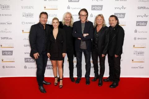 Jeanette Biedermann und Karat bei der 24. Verleihung der Goldenen Henne 2018 in der Leipziger Messe. Leipzig, 28.09.2018