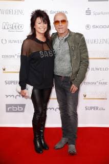 Toni Krahl von City mit Lebensgefährtin Tanja Wolf bei der 24. Verleihung der Goldenen Henne 2018 in der Leipziger Messe. Leipzig, 28.09.2018