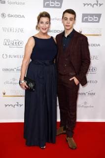 Alexa Maria Surholt und Sohn Arthur bei der 24. Verleihung der Goldenen Henne 2018 in der Leipziger Messe. Leipzig, 28.09.2018
