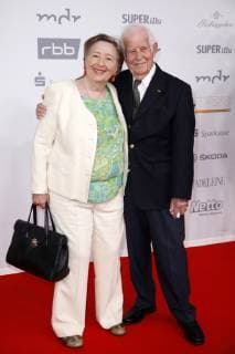 Kurt Biedenkopf mit Ehefrau Ingrid Biedenkopf bei der 24. Verleihung der Goldenen Henne 2018 in der Leipziger Messe. Leipzig, 28.09.2018