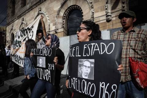 Mexiko, Jahrestag des Massakers von Tlatelolco 1968 October 2, 2018 - EUM20181002NAC47.JPG.CIUDAD DE MEXICO Anniversary Aniversario-Movimiento 68. - 2 de octubre de 2018.- Aspecto de la marcha de manifestantes hacia el Zocalo Capitalino en conmemoracion por los 50 anos de la masacre estudiantil en la Plaza de las Tres Culturas en Tlatelolco.Foto: Agencia EL UNIVERSAL Juan Carlos Reyes RCC. Copyright: xJuanxCarlosxReyesxGarciax