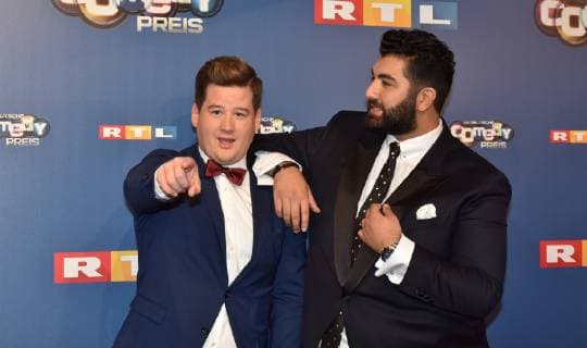 Comedian Chris Tall, l-r, und Faisal Kawusi kommt am 07.10.2018 in Köln zur Verleihung des Deutschen Comedy Preis 2018.
