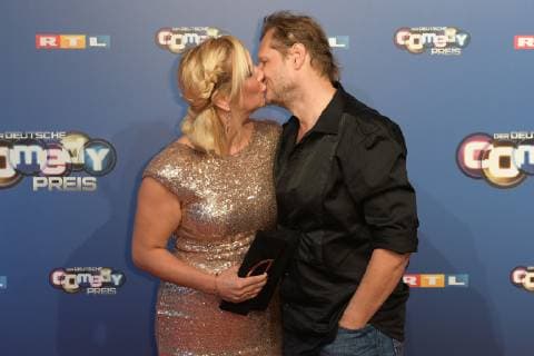 Der Deutsche Comedypreis 2018 am 07.10.2018 im Brainpool Studio in Köln Jens Büchner mit Ehefrau Daniela Büchner