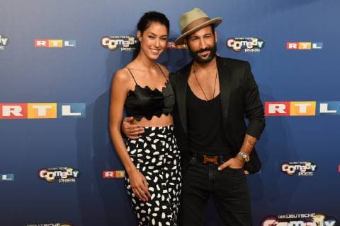 Der Deutsche Comedypreis 2018 am 07.10.2018 im Brainpool Studio in Köln Rebecca Mir und Massimo Sinato