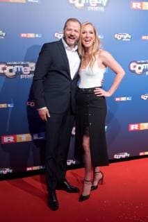 Mario Barth und Angela Finger-Erben bei der Verleihung Der Deutsche Comedypreis 2018 am 7.10.2018 in Koeln Deutscher Comedypreis 2018 in Koeln