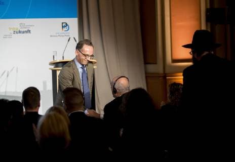 Bundesaussenminister Heiko Maas, SPD, nimmt an der Shimon-Peres-Preisverleihung im Roten Rathaus von Berlin teil. 08.10.2018. Berlin Deutschland Copyright: xFelixxZahnx