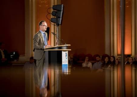 Bundesaussenminister Heiko Maas, SPD, nimmt an der Shimon-Peres-Preisverleihung im Rotenrathaus von Berlin teil. 08.10.2018. Berlin Deutschland Copyright: xFelixxZahnx