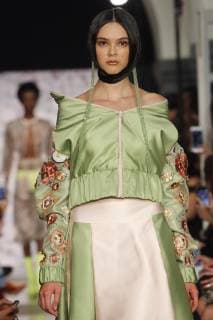 A model presents creations of Mexican designer Alexia Ulibarri, during the Mercedes Benz Fashion Week in Mexico City, Mexico, 08 October 2018. Mercedes Benz Fashion Week in Mexico City !ACHTUNG: NUR REDAKTIONELLE NUTZUNG!  Copyright: xSashenkaxGutierrezx CMX100 20181009-636746592325972926