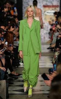 (181009) -- MEXICO CITY, Oct. 9, 2018 -- A model presents a creation at the Alexia Ulibarri Show during the Mercedes-Benz Fashion Week in Mexico City Oct. 8, 2018. ) MEXICO-MEXICO CITY-FASHION WEEK-ALEXIA ULIBARRI XinxYuewei 