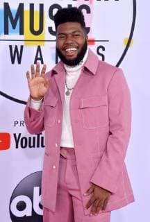 Singer Khalid arrives for the 46th annual American Music Awards at the Microsoft Theater in Los Angeles on October 9, 2018.  LAP20181009173 JIMxRUYMEN